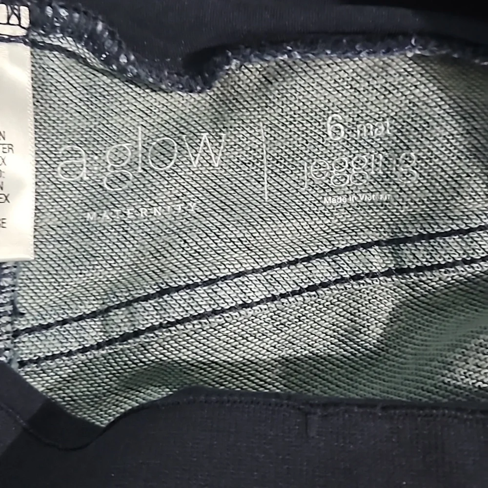 A glow over the belly maternity jeggings